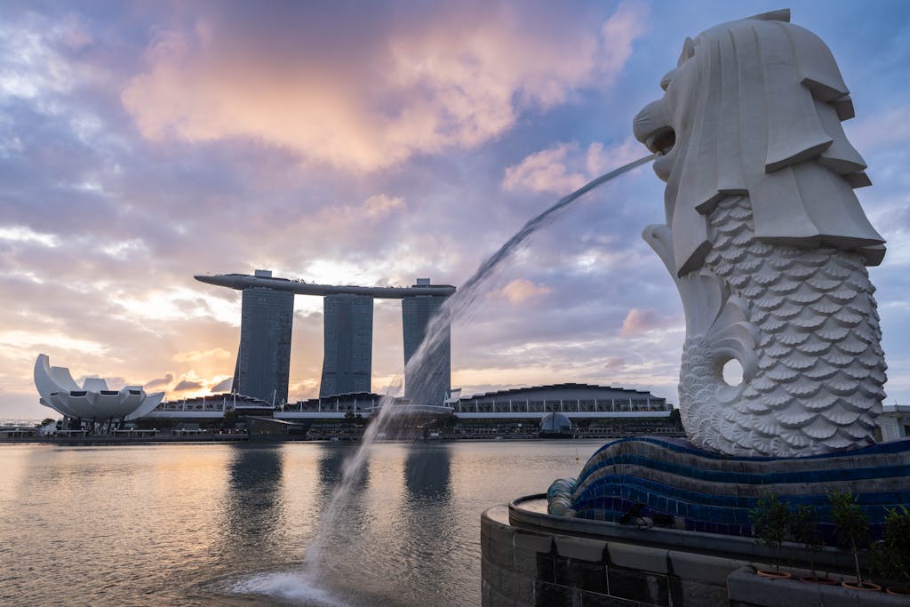 Fountain and Marina Bay Sands in Singapore